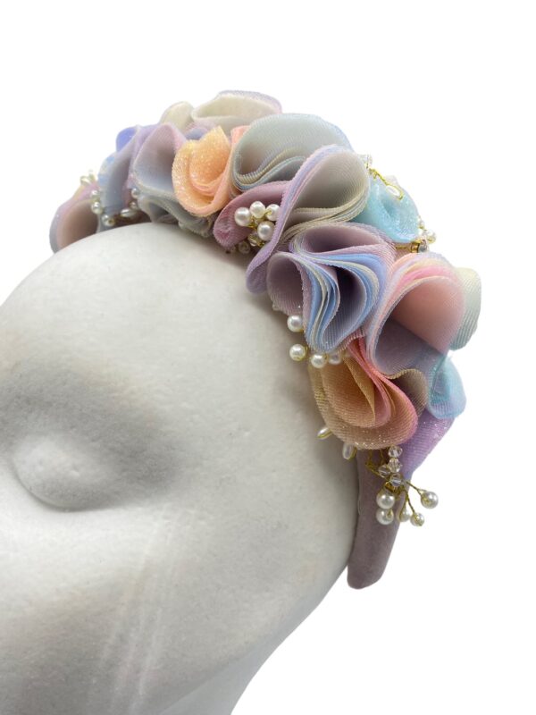 Multicoloured pastel crown.