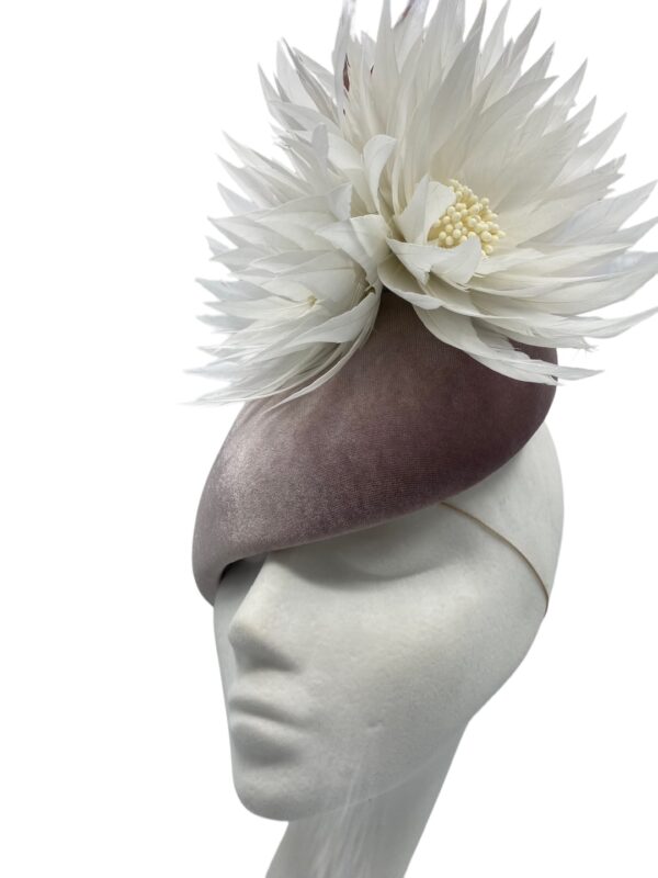 Stunning blush pink velvet large teardrop with stunning white feather flower and finished with a tall gold quill.
