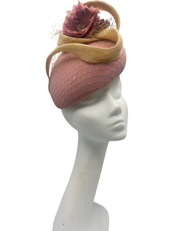 Blush pink large teardrop headpiece with stunning gold intertwining detail to finish.